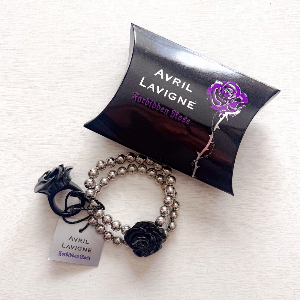 Avril Lavigne - Abbey Dawn Black Rose Bracelet and Ring - Forbidden Rose